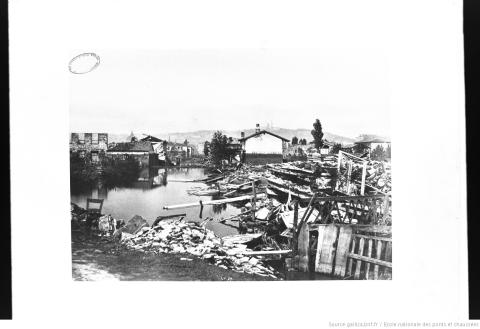 Le quartier des Brotteaux, à Lyon, dévasté par les inondations, 1856 - source : Gallica-BnF