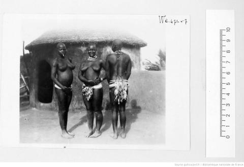 Jeunes Woba. 39 photos d'A.E.F, 1924 - source : Gallica-BnF