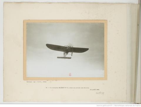 Cent instantanés de la vie en aéroplane de Louis Blériot : de 1905 au 25 juillet 1909 ; Agence Rol - source : Gallica-BnF