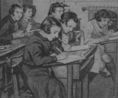 Illustration tirée du Journal du 7 novembre 1939 à propos de la rentrée des classes en temps de guerre - source : RetroNews-BnF