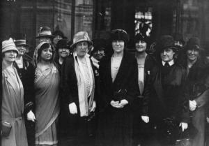 Années 30 : "Le féminisme dans la société"